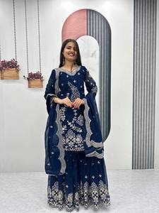 Conjunto de traje Sarara de georgette azul marino con bordados elaborados y dupatta, vestido largo de diseñador indio-pakistaní para fiesta, para mujer. - Product Image 1