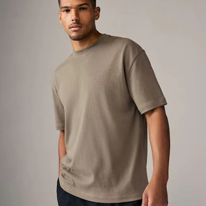 T-shirt à la mode pour hommes Streetwear fournisseur tenue de mode pour salle de sport voyage salon confortable usage quotidien en vrac en gros - Product Image 1