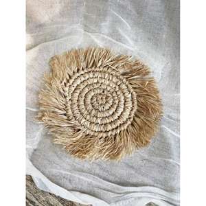 Vente en gros de pantoufles et sandales marocaines en raphia faites à la main, chaussures tissées écologiques pour femmes et hommes, fournisseur direct de commandes en gros - Product Image 1