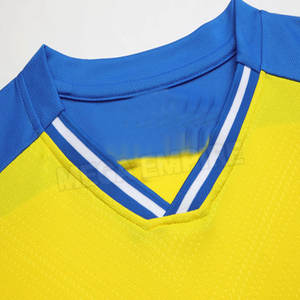 Uniforme de fútbol personalizado de poliéster para adultos de alta calidad, ropa deportiva de talla grande hecha en fábrica, conjuntos de estilo para equipo de fútbol - Product Image 3