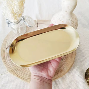 Bandeja Ovalada Simple con Acabado Dorado, Ideal para Servir Bebidas Diariamente en Cafeterías, Restaurantes, Servir Agua a los Huéspedes y Uso Decorativo - Product Image 1