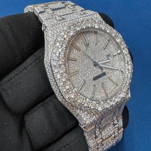 Montre-bracelet de luxe pour homme en acier inoxydable, sertie de diamants Moissanite de qualité supérieure, style Hip Hop, disponible au prix export. - Product Image 2