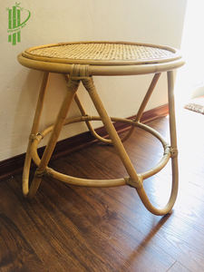 Chaise en rotin haut de gamme en bambou à motif artisanal - Product Image 4