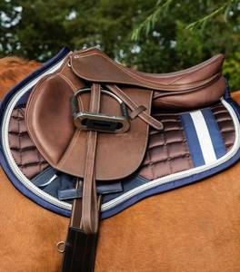 Sudadero Inglés Personalizable, Acolchado de Algodón, Construcción Resistente, Cómodo, de Alta Calidad - Product Image 5