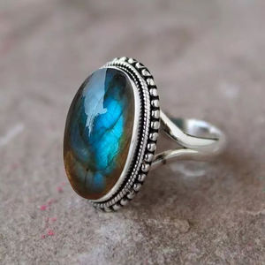 แหวนเงินแท้925ดีไซน์คลาสสิกอัญมณีลาบราดอไรต์ธรรมชาติขนาด10X14มม. รูปไข่สไตล์โบฮีเมียน - Product Image 1
