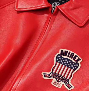 Chaqueta Varsity de Cuero Vacuno Genuino para Hombre, Color Rojo, 2026, con Forro de Lana Transpirable y Relieve, Estilo Vintage Limitado para Invierno - Product Image 3