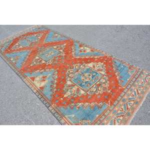 Tapis turc vintage de 4,7 pieds X 10,9 pieds-Style Yoruk classique avec des accents orange et bleu en laine support en latex pour adolescents - Product Image 4