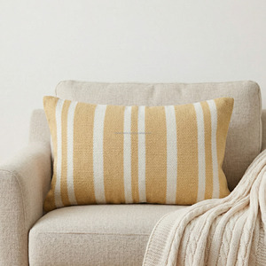 Housse de coussin lombaire tissée à motif chevrons 12x20 sur mesure avec franges latérales bleues pour literie - Product Image 6