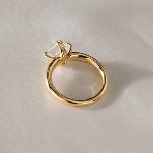 Anillo de Compromiso con Diamante Cultivado en Laboratorio, Corte Cojín, Engaste de Oro, Joyería Fina de Lujo, Venta Directa de Fábrica - Product Image 1