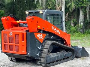 2024 Kubota Skid Steer Crawler Track Loader con cabina de alto flujo y cubo-Ahora en bidadoo - Product Image 4