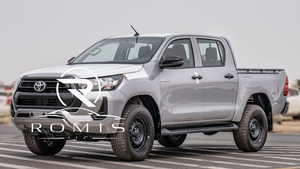 Camioneta Hilux 2023 Diésel Manual con Neumáticos R17, Volante a la Izquierda, 5 Asientos, Interior de Tela, Faros Halógenos - Product Image 3
