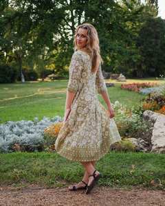 Robe en coton imprimée à la main Melissa Floral, style bohème, décontractée, pour occasions spéciales - Product Image 1