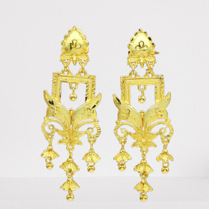 Parez-vous de la beauté éthérée Boucles d'oreilles plaquées or Nouveautés Boucles d'oreilles plaquées or uniques Ensembles de boucles d'oreilles les plus vendus - Product Image 1