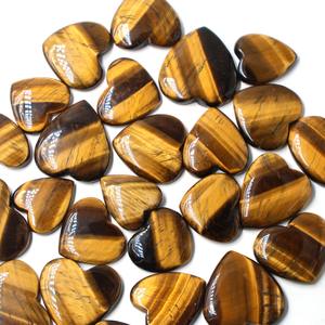 Lote de cabujón de corazón de ojo de tigre Natural hecho a mano 2025, Material de piedras preciosas de cristal en forma de corazón para hacer joyas de la mejor calidad - Product Image 1