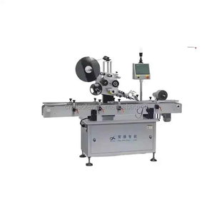 Machine d'étiquetage automatique pour équipements audio pour boîtes en carton, bouteilles carrées avec surface supérieure plane - Product Image 5