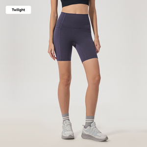 Shorts de yoga taille haute pour femmes avec poches latérales, respirants, en spandex et polyester, extensibles dans quatre directions - Product Image 5