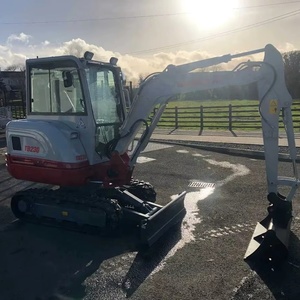 รถขุดไฮดรอลิกขนาดเล็ก Takeuchi TB230 ปี 2023 พร้อมเครื่องยนต์ CAMC EPA ปั๊ม Hengli กระบอกสูบ Huade และเกียร์ PLC และมอเตอร์ - Product Image 1