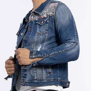 เสื้อแจ็กเก็ตแขนยาวสำหรับผู้ชายแบบสั่งทำปักลายผ้ายีนส์สีน้ำเงินคอตั้งลายการ์ตูนวัสดุผ้าใบเจาะรู - Product Image 2