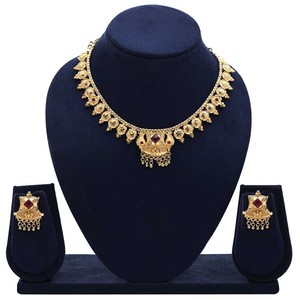Collares Cortos Chapados en Oro de 14K, 18K y 24K al por Mayor, Conjunto de Joyería de Diseño Tradicional, Conjunto de Joyería de Moda de Latón Relleno de Oro - Product Image 1