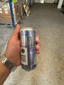 Achetez en gros Red Bull Classic 250ml d'Autriche, boisson énergisante naturelle à la taurine et à la caféine (en conserve), pour l'exportation en Autriche - Product Image 4
