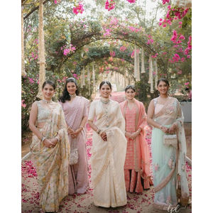 Robes de filles abordables pour toutes les saisons Designer Girls Attire pour les mariages et les événements Casual Girls Attire avec des conceptions modernes - Product Image 2