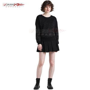 Sweat-shirt strass pour femmes avec coupe confortable et lettrage audacieux Sweat-shirt strass pour femmes - Product Image 1