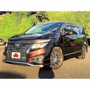Nissan Elgrand 2019, minivan à conduite à droite - Product Image 1