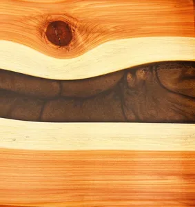 Bandejas de madera modernas con acabado de resina perfectas para servir bebidas y aperitivos con un toque elegante disponible para exportación mundial - Product Image 5