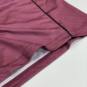 2025 2026 Camiseta de fútbol Retro de alta calidad para hombre Camiseta de fútbol Cuello redondo Diseño de sublimación personalizable Servicio OEM - Product Image 2