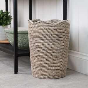 Cesto de Papel de Ratán Festoneado Purbeck, Cestas de Almacenamiento Hechas a Mano, Ratán Natural, Moderno, Multifuncional, Hecho en Vietnam - Product Image 3