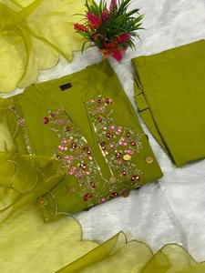 Elegante conjunto de Kurta de algodón de verano con bordado pesado Una línea en Kurta y hermoso bordado de organza al por mayor India - Product Image 3