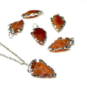 Collier pendentif pierre précieuse cornaline rouge plaqué argent cristal de guérison mascotte de pointe de flèche cadeau de noël bijoux artisanaux en pierre - Product Image 2