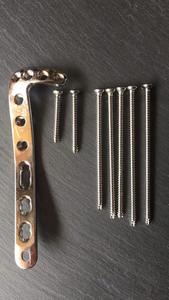 Kit vétérinaire orthopédique manuel en acier de haute qualité, plaques à vis de blocage 2.4/2.7/3.5, instruments et implants orthopédiques certifiés CE - Product Image 3