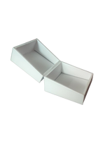 Petites boîtes rigides magnétiques élégantes en papier kraft blanc pour bijoux et cadeaux, disponibles au Vietnam, pour bagues et colliers, avec finition mate.