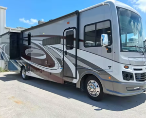 Autocaravana Usada F-l-e-e-t-w-o-o-d Bounder 35K 2022 2023, Casa Rodante, Remolque de Viaje para 4-6 Personas - Product Image 3