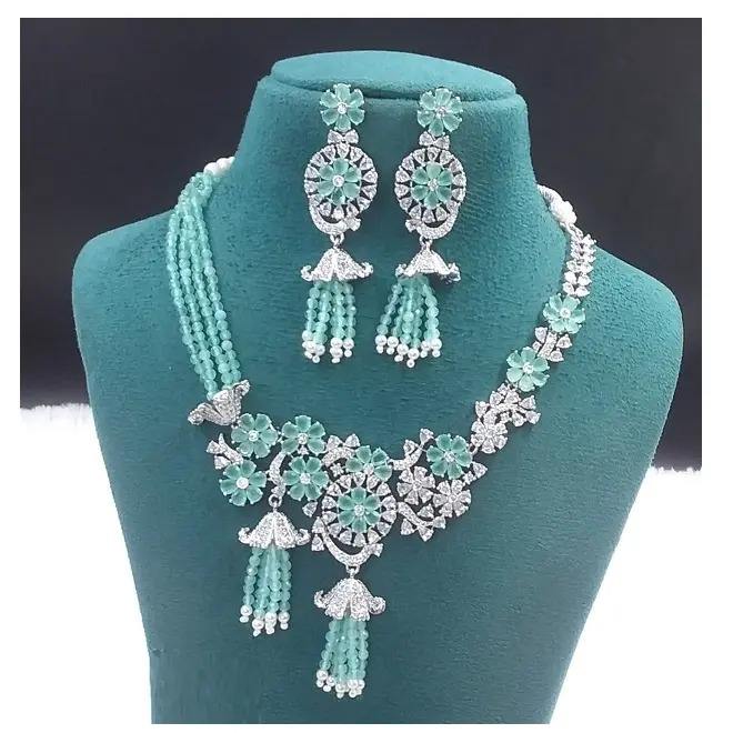 ตามที่แสดงเป็นภาพ