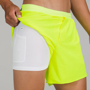 กางเกงขาสั้นรัดกล้ามเนื้อสำหรับผู้ชายพร้อมโลโก้แบบกำหนดเองกระเป๋าใส่โทรศัพท์สองในหนึ่งยิมกางเกงขาสั้นตาข่ายออกกำลังกายแบบแข็ง - Product Image 2