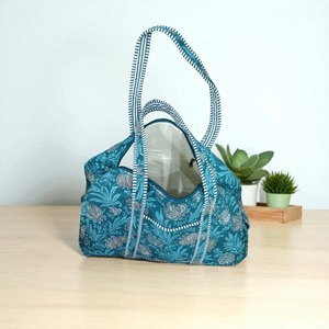 Sac de voyage matelassé de luxe, grand format, durable, pour le sport - Product Image 4