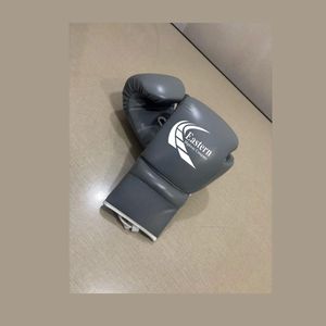 Guantes de boxeo de cuero profesional, guantes de competición con cordones para luchadores, ligeros OEM/ODM 2017 - Product Image 4