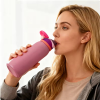 Bouteille d'eau isotherme en acier inoxydable à double paroi de 24 oz avec couvercle rabattable et paille, personnalisable avec logo, vente en gros usine