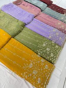 ผ้าไหม Fendy สำหรับผู้หญิงผ้าสิ่งทอวัตถุดิบสิ่งทอด้วยลูกปัดสีทองสำหรับงานทำเสื้อผ้า - Product Image 2