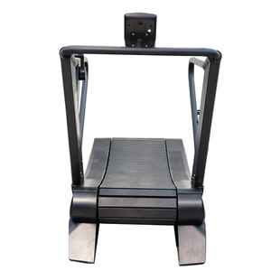 Tapis roulant incurvé non motorisé Vital Commercial |   Appareil de fitness auto-alimenté Air Runner sans moteur, structure métallique, capacité 180 kg - Product Image 4