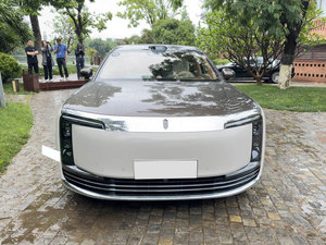 2025 nuova <span class=keywords><strong>berlina</strong></span> ibrida elettrica pura di lusso Maextro S800 da 1200km da 4 a 5 posti a doppio motore 4WD Hua Wei Maextro S800 EV Car - Product Image 3
