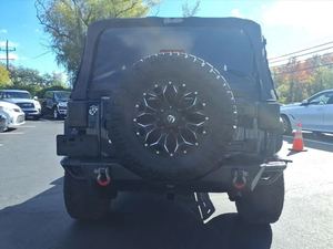 Limpio 2013 J-e-e-p Wrang_ler Sport 4WD - Product Image 4