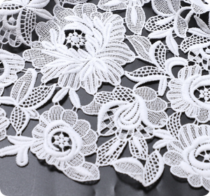 Tessuto in Pizzo Bianco di Lusso Traforato, Ricamo GUIPURE Idrosolubile in Poliestere/Cotone, per Abiti da Sposa/Festa Africani - Product Image 2