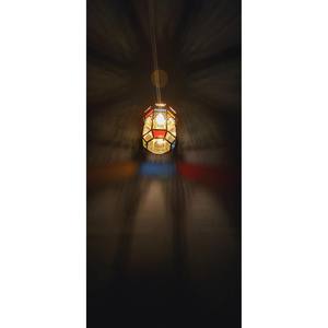 Les lanternes suspendues en laiton et en verre, tendance de l'industrie, offrent un équilibre parfait entre la beauté décorative et l'éclairage fonctionnel. - Product Image 3