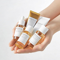 SKIN1004 Madagascar Centella Travel Kit Soins de la peau coréens Tonique pour le visage Ampoule Crème apaisante Huile nettoyante Hydratant Anti-âge