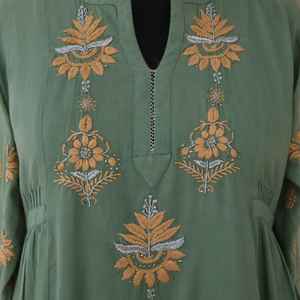 Vestido Largo Kurta de Algodón BAANI Bordado a Mano, Personalizable, Hecho a Medida, Vestido Étnico Informal - Product Image 3