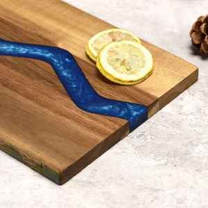 Compre tabla de cortar de diseñador resina y madera vegetal/tabla de queso madera láser personalizado Logotipo de madera bloques pieza de embalaje - Product Image 3