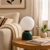 Lampe de chevet créative et simple de style Ins, avec base en marbre blanc et abat-jour en verre rond, pour chambre à coucher, bureau, salon et maison